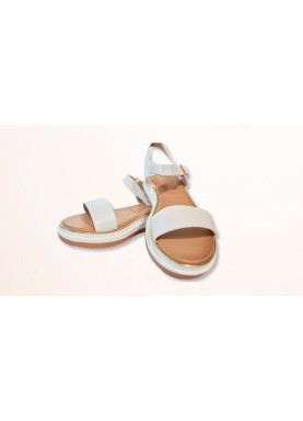 Sandales compensées à boucle
